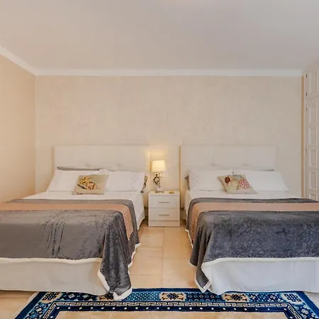 Barbara- Live Your Dream In Villa Marbella